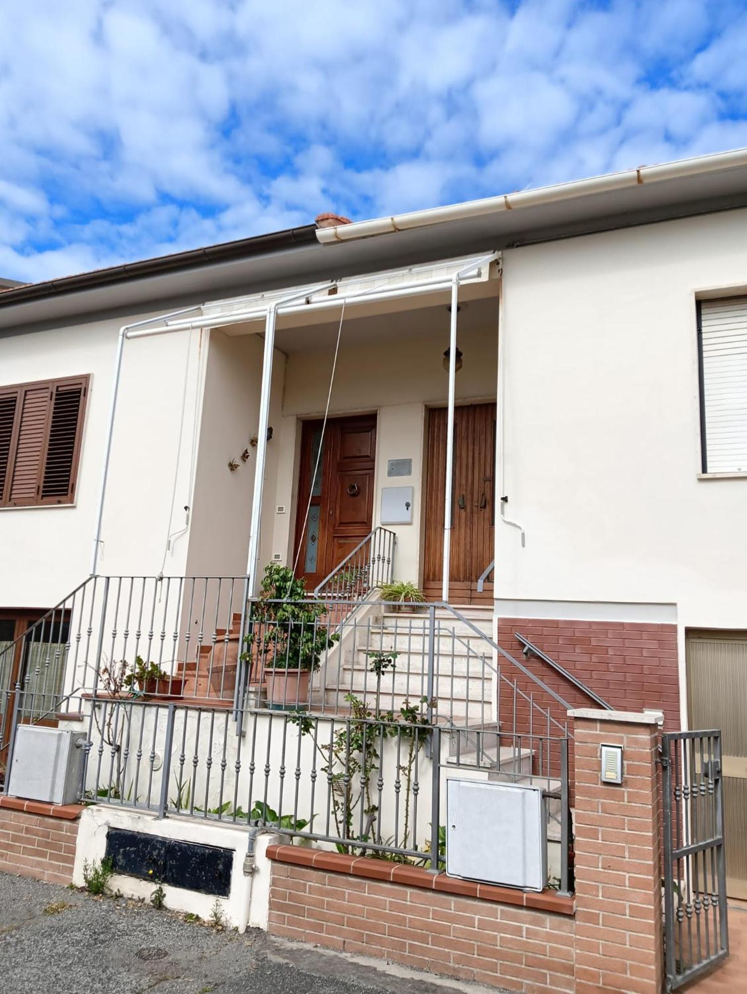 La Villetta Di Zio Claudio A Vada - 6 Posti Letto Bagian luar foto